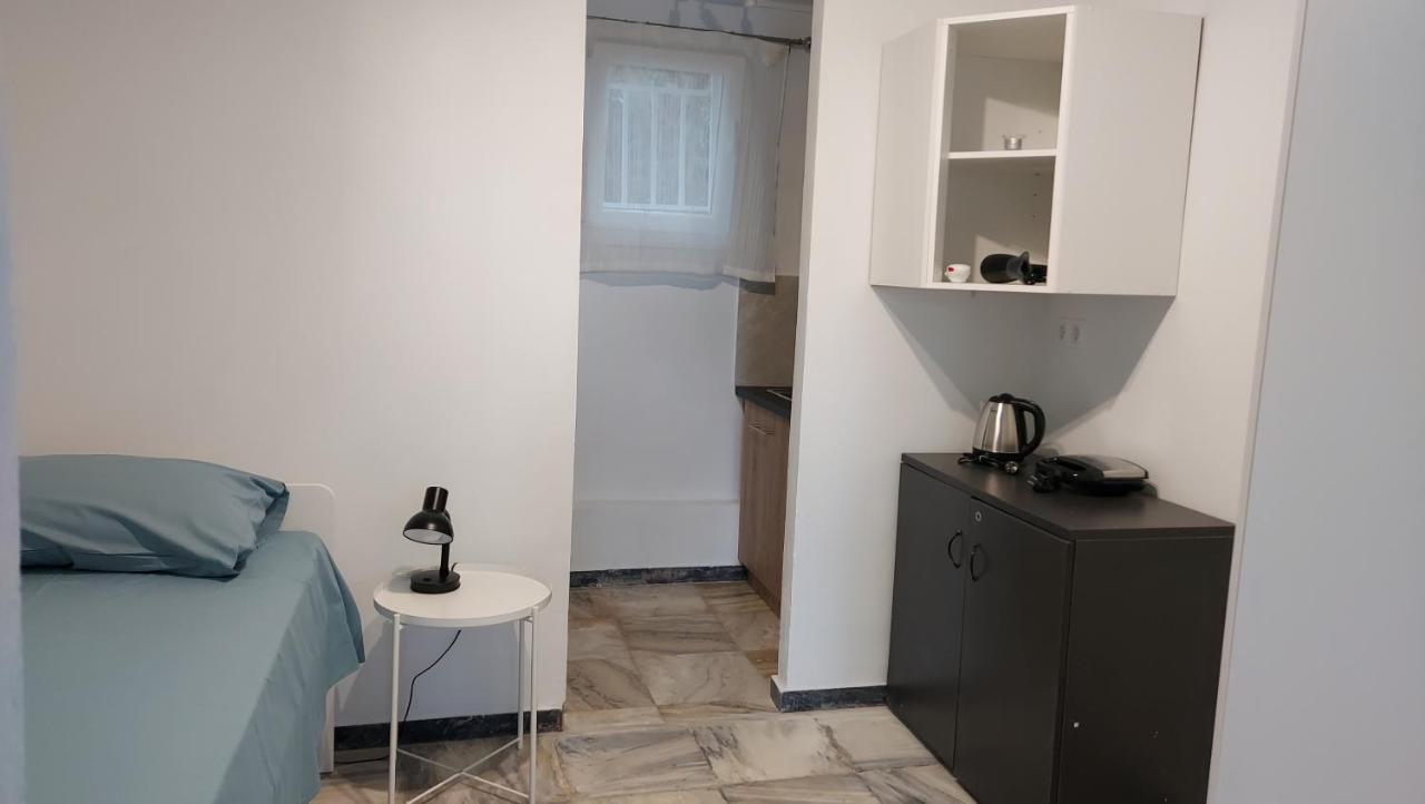 Helen'S Cozy Studio 2 阿特米达 外观 照片