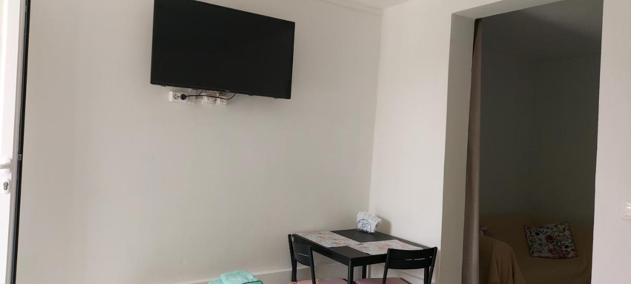Helen'S Cozy Studio 2 阿特米达 外观 照片